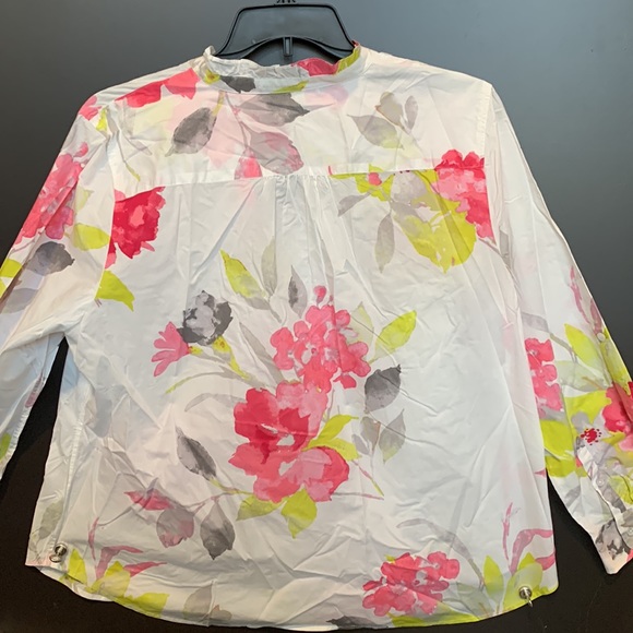 Talbots women’s top - Picture 3 of 3